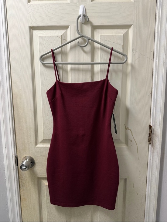Lulus Dresses & Skirts - ❤️ Lulus Burgundy Bodycon Mini Dress